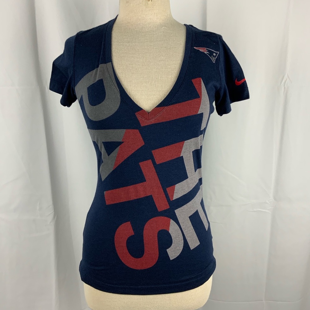 New England Patriots Shirt womens size Medium NFL